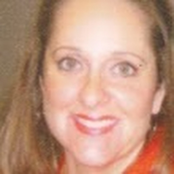 Meet your Posher, Kimberly - Picture 1 of 1